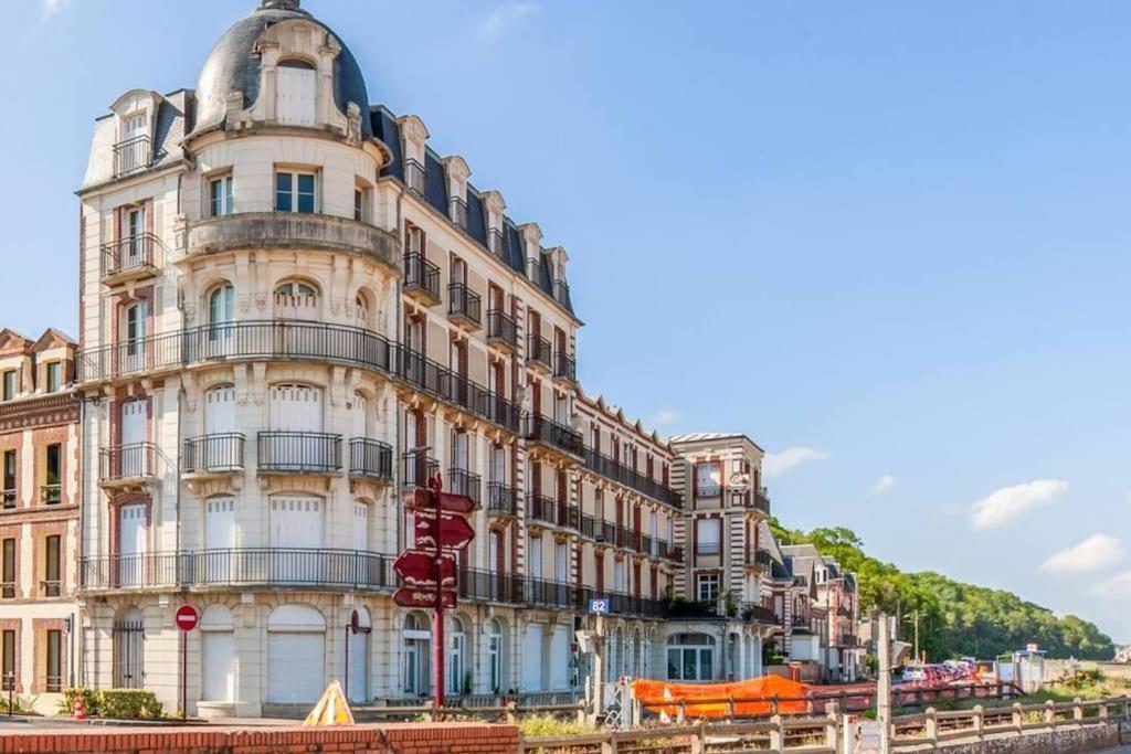 Juste La Plage - Studio Classe 3 Etoiles - Face A La Mer Houlgate Exterior foto