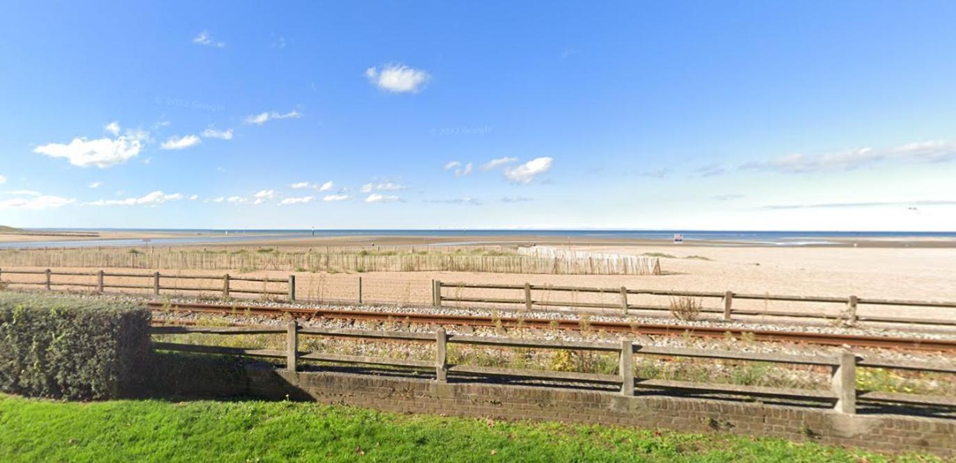 Juste La Plage - Studio Classe 3 Etoiles - Face A La Mer Houlgate Exterior foto